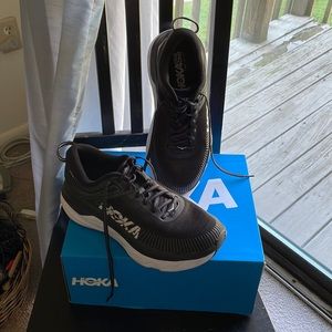 HOKA One One Bondi womens runner